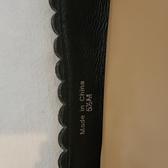 Iconic, Classic Kate Spade flats - Picture 8 of 9